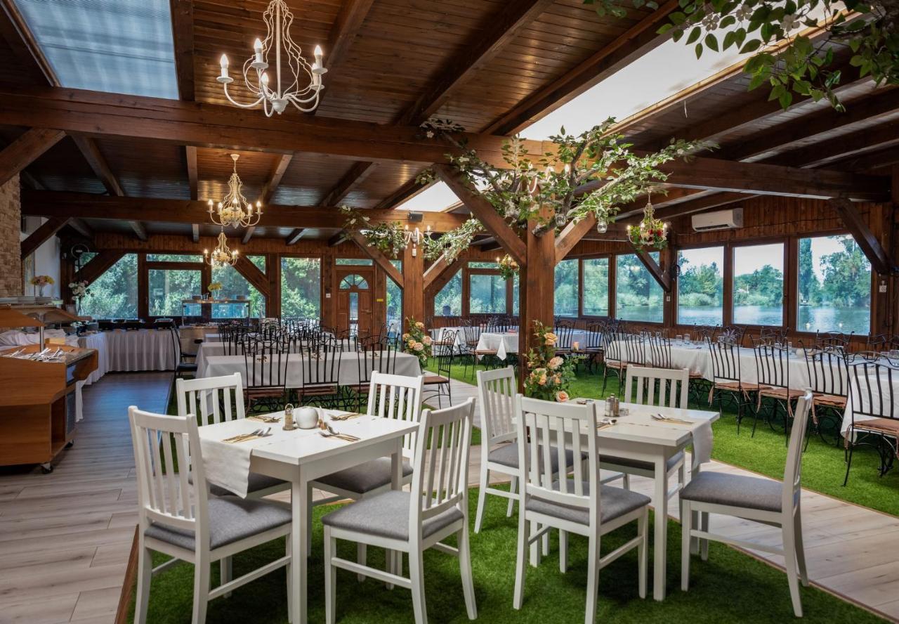 Eden Lounge Restaurant & Pension Верешедьхаз Екстер'єр фото