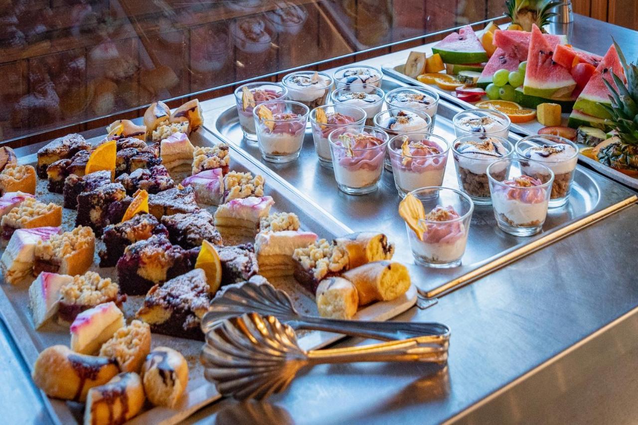 Eden Lounge Restaurant & Pension Верешедьхаз Екстер'єр фото
